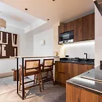 Stylish Apartment - 1Br-4P - Vendome Square