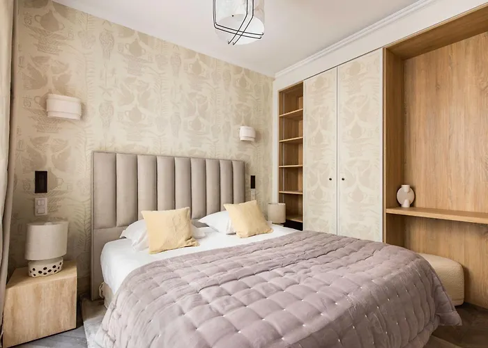 Stylish Apartment - 1Br-4P - Vendome Square